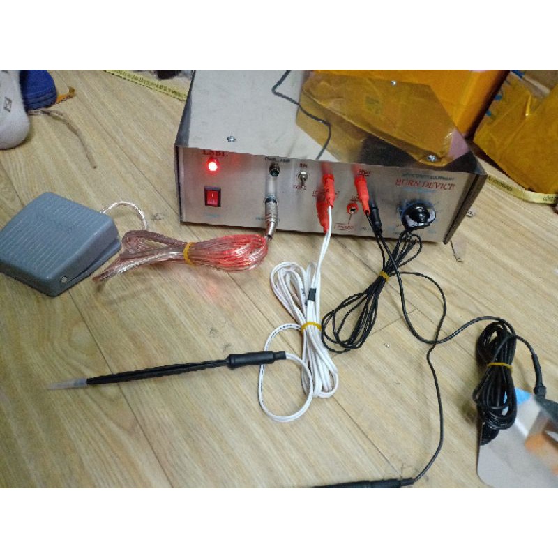 MÁY CẮT ĐỐT PHẪU THUẬT CAO TẦN