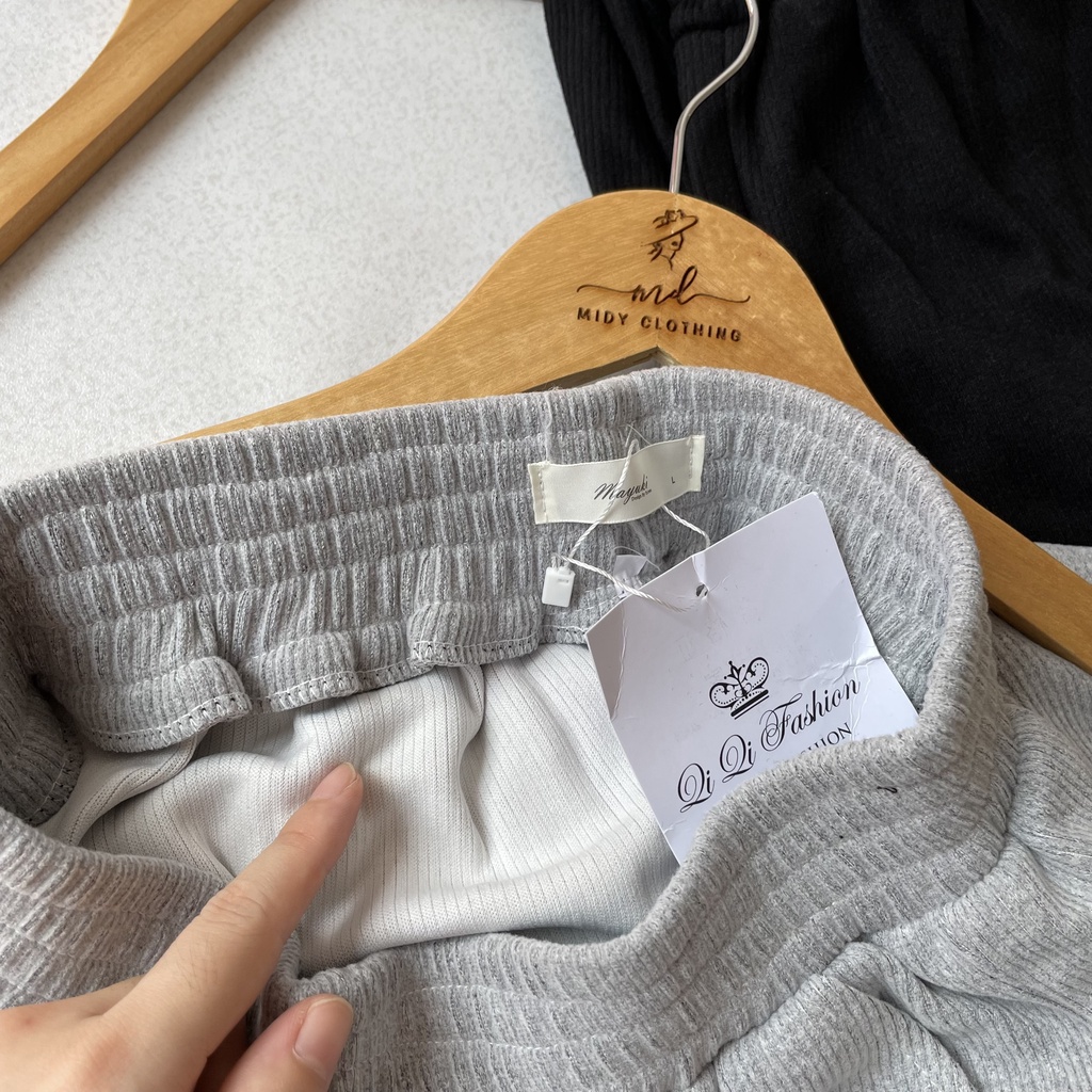 Quần boom nữ nhung tăm bo gấu hàng Quảng Châu dày 3 màu | BigBuy360 - bigbuy360.vn