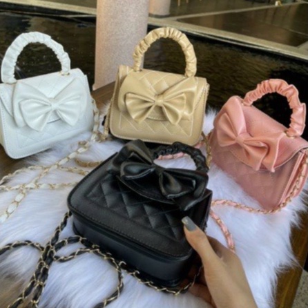 Túi nữ có quai bèo nhúm cầm tay, kèm dây luôn đeo chéo, kèm nơ siêu xinh, đẹp. Phong cách trẻ trung Hàn Quốc, điệu đà