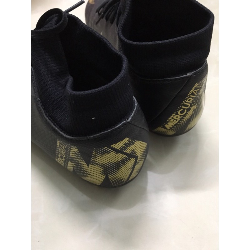 Giày đá bóng sân cỏ tự nhiên