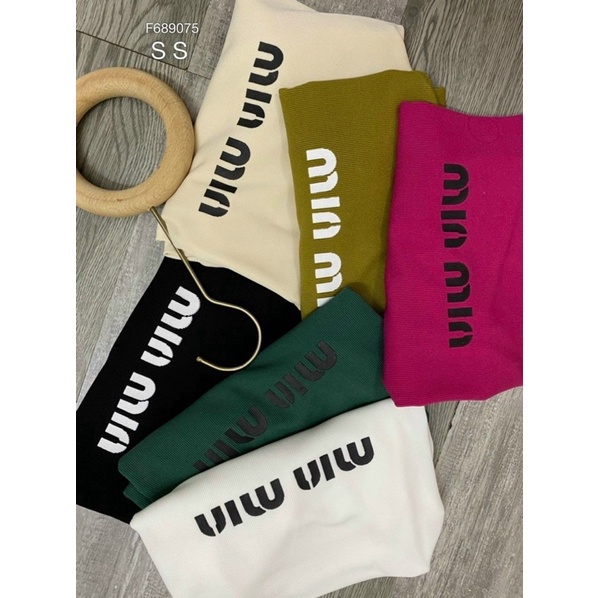 Áo thun cổ lo MIU MIU thun gân len, Áo croptop cộc tay áo thun nữ ôm body dáng lửng hở eo MIU MIU🏝🏝🏝C98777