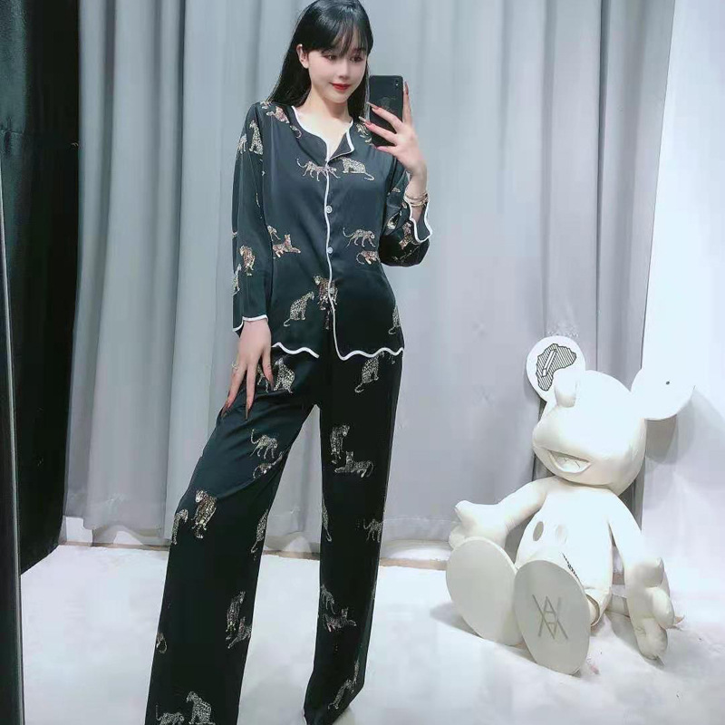 Bộ Đồ Ngủ Tay Dài Thoải Mái Họa Tiết Xinh Xắn Tùy Chọn Cho Nữ