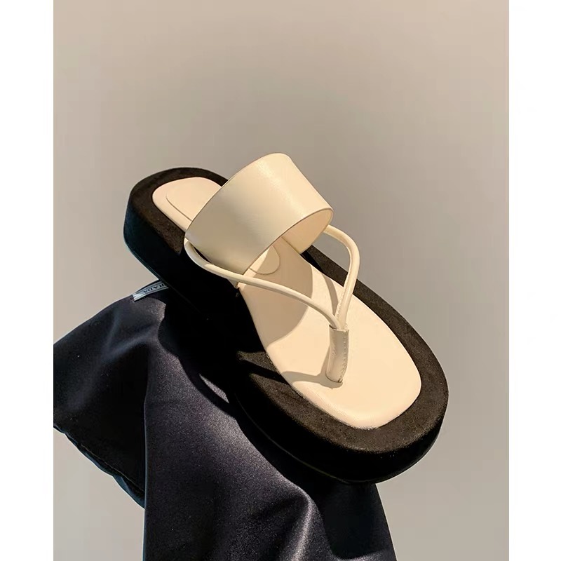 Dép Sandal Xỏ Ngón Đế Dày Thời Trang Đi Biển Mùa Hè Mới