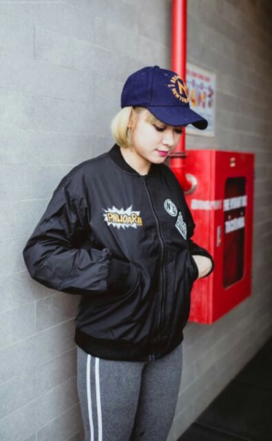 Áo khoát kaki nữ in hình cute