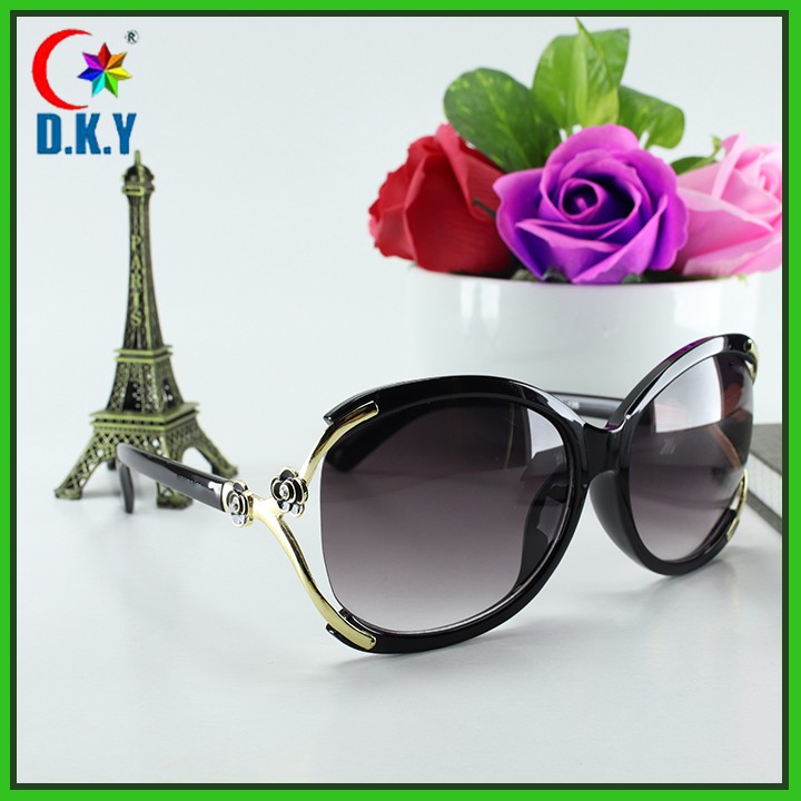 Kính mát nữ thời trang chống nắng đi đêm đạt chuẩn UV400, phụ kiện thời trang kính mát đi biển cao cấp full box chống | BigBuy360 - bigbuy360.vn