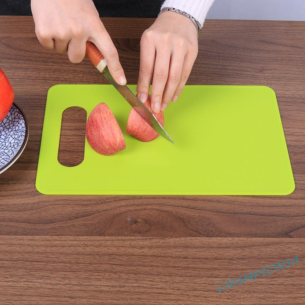 Thớt nhựa cắt thực phẩm chống trượt tiện lợi