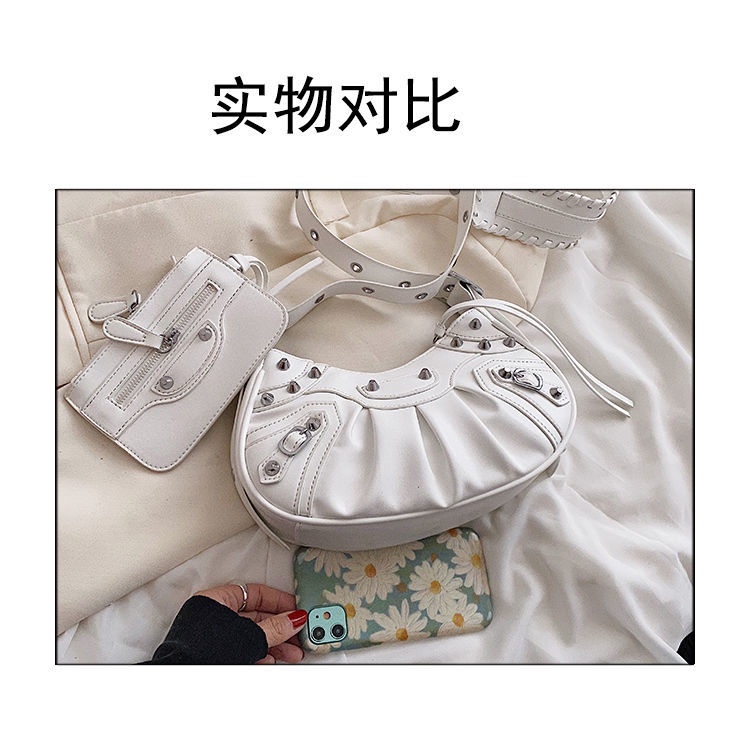 Túi Đeo Vai Gắn Đinh Tán Phong Cách Retro Cá Tính Dành Cho Nữ 2022