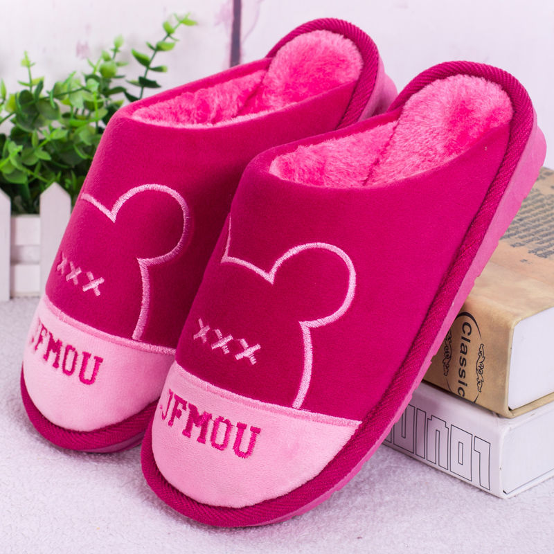 Dép bông đi trong nhà giữ ấm chân vào mùa đông xinh xắn | BigBuy360 - bigbuy360.vn