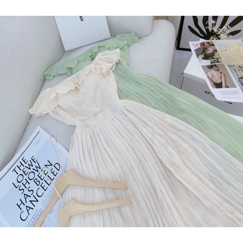 Đầm xoè bẹt vai dập ly