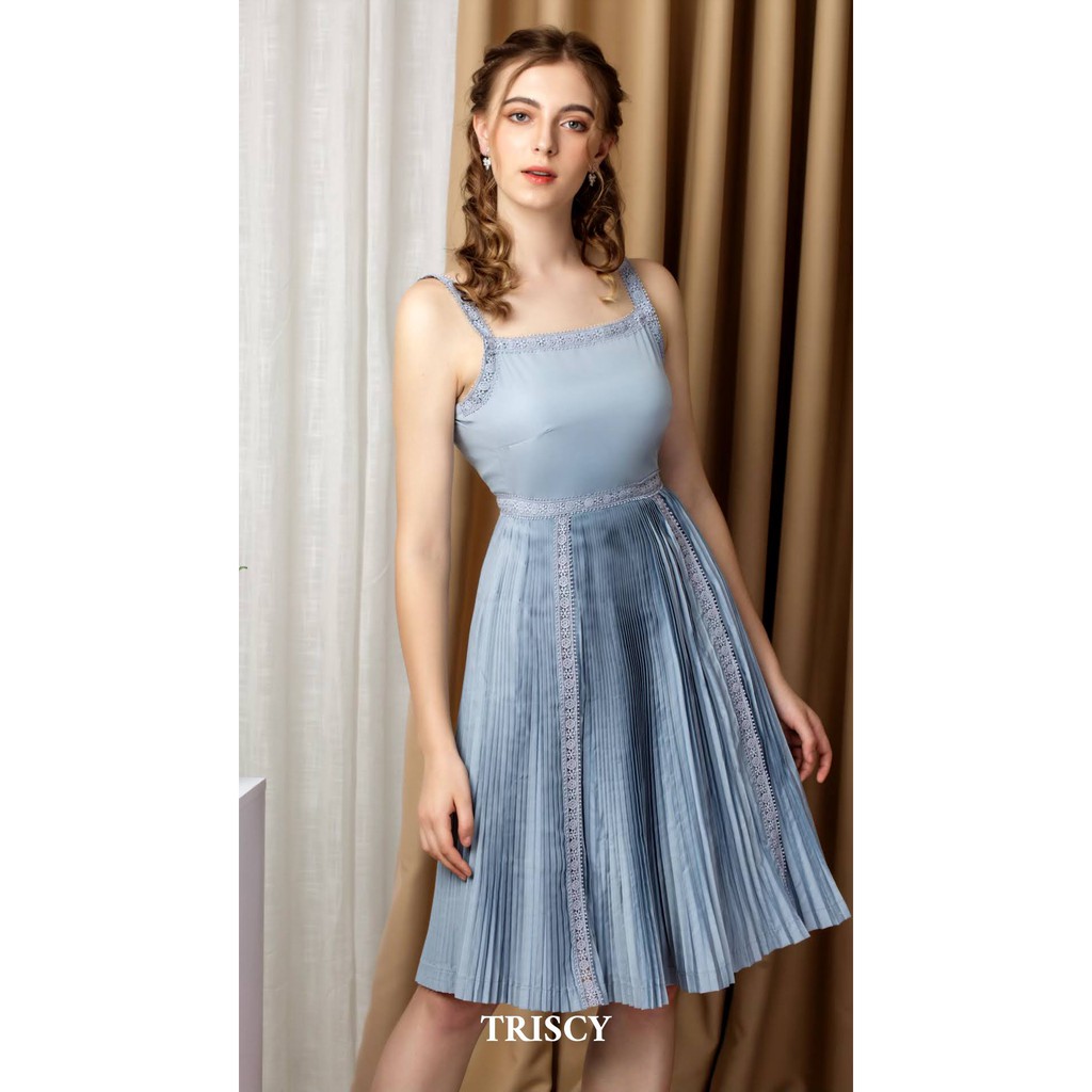 Iris Dress – Đầm dây xếp ly phối ren | BigBuy360 - bigbuy360.vn