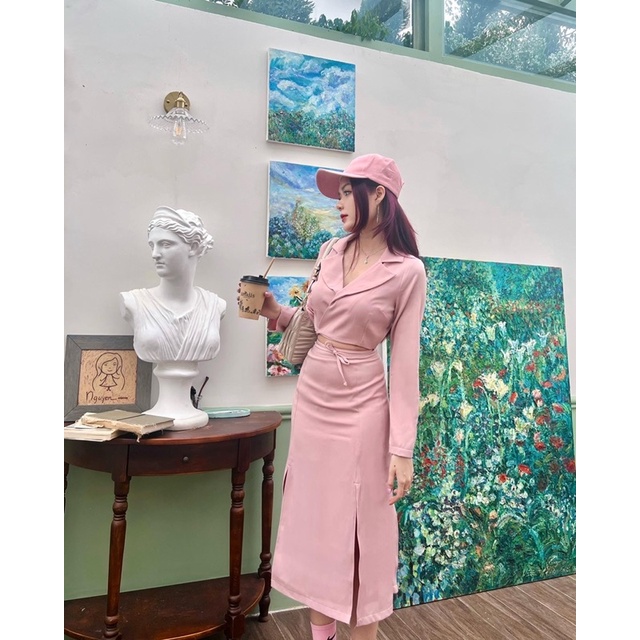 SET CHÂN VÁY VÀ ÁO VEST MÀU HỒNG NHẠT