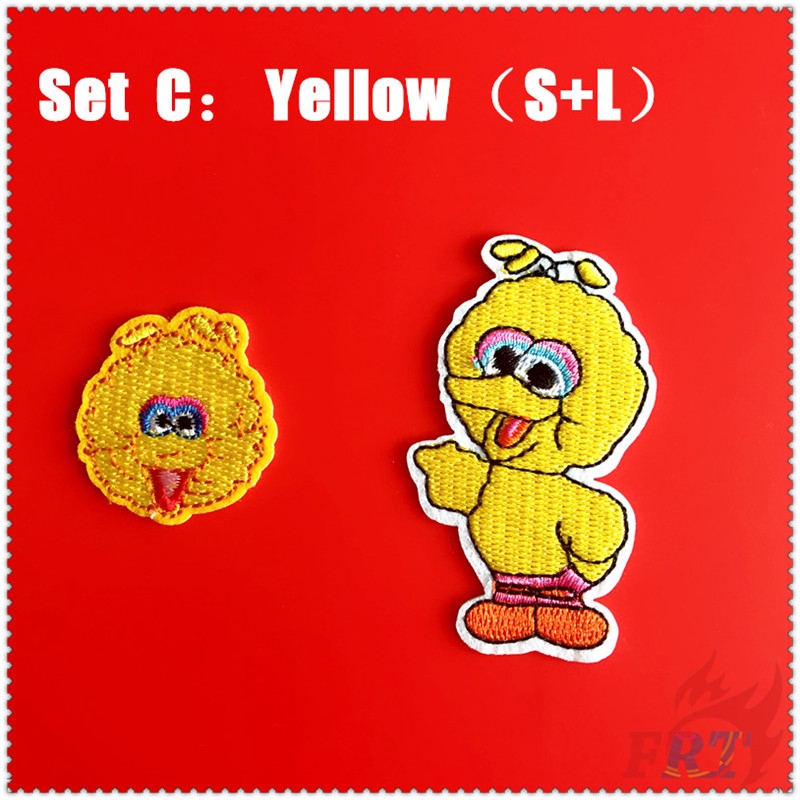 Set 2 / 3 Sticker Ủi Thêu Hình Hoạt Hình Dễ Thương