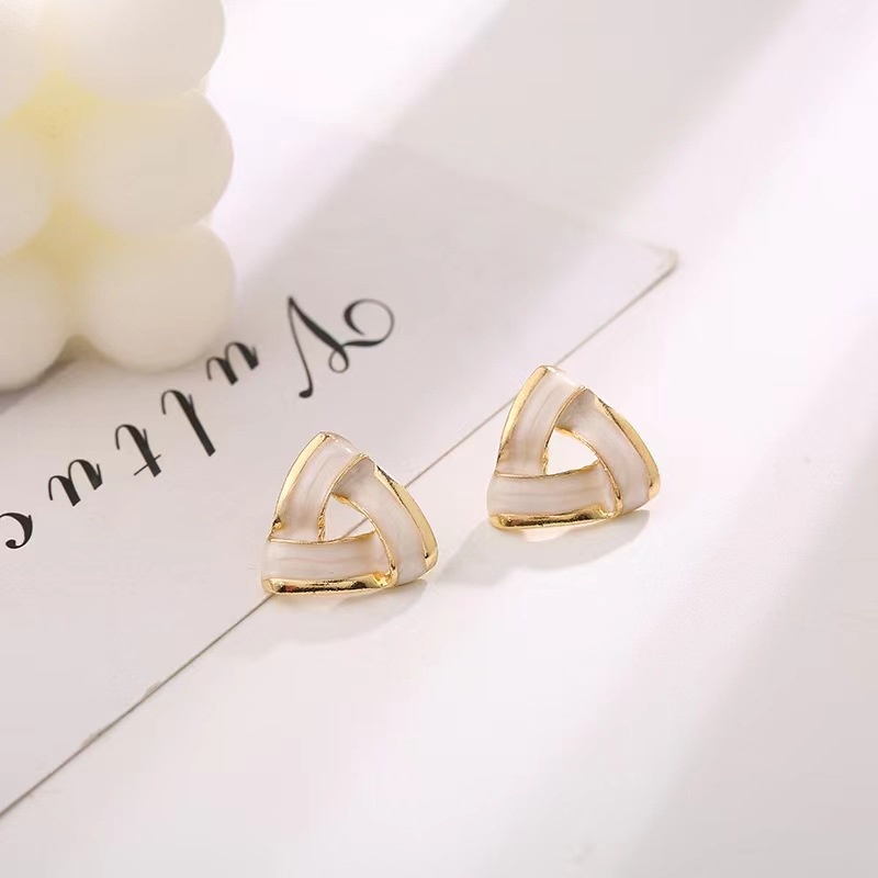 Khuyên tai nữ Hàn Quốc S925 kiểu dáng độc đáo chất liệu hợp kim không gỉ bông tai thời trang cá tính