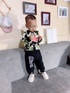 Bộ rằn ri bé trai