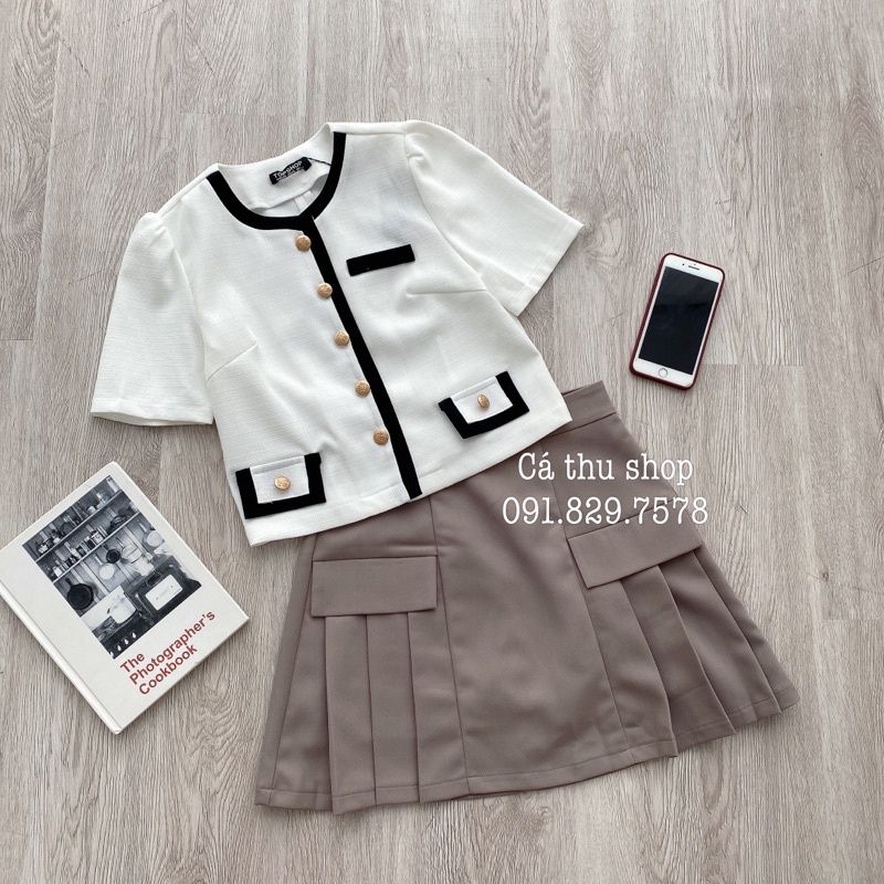 Áo dạ tweed né viền nắp túi