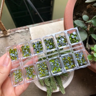 Đá chân keo loại 1 màu xanh lá mix full size