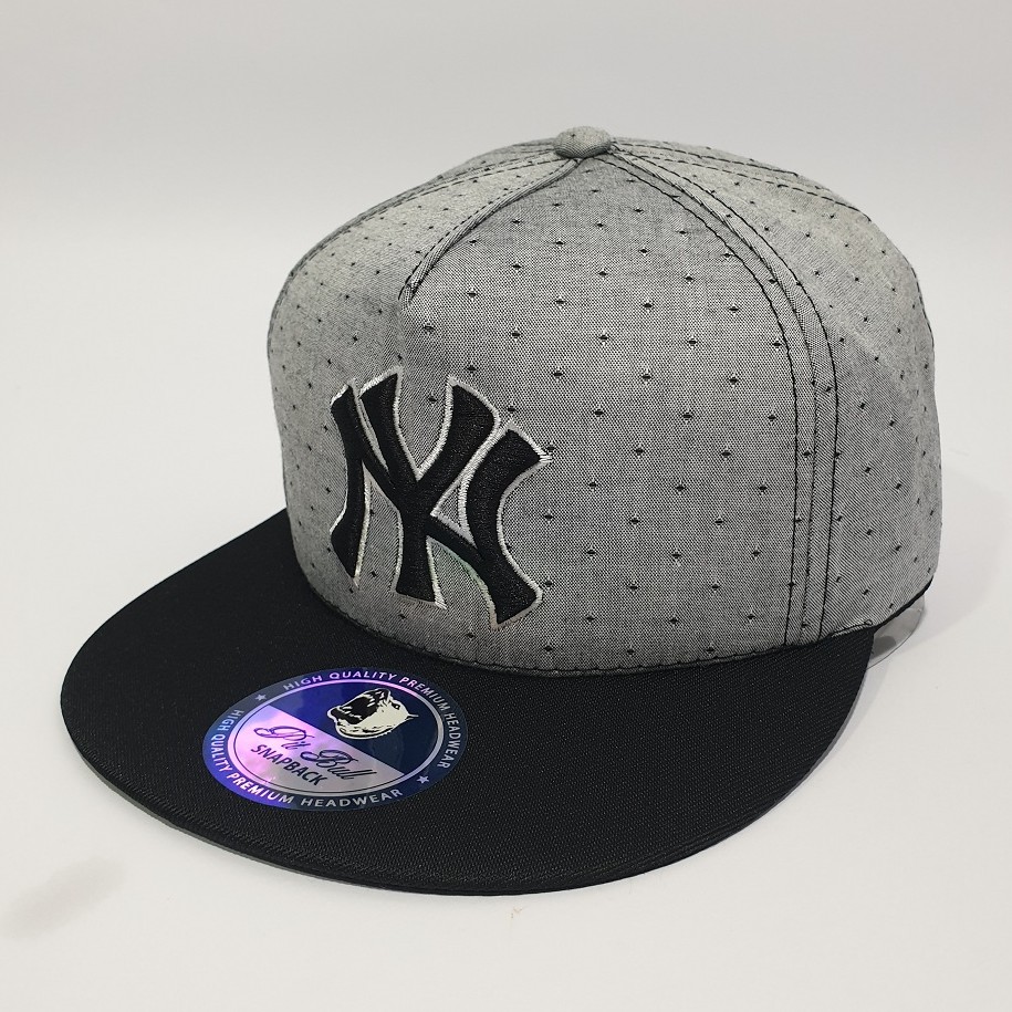 Nón Snapback Lucky NY Màu Đục Kem