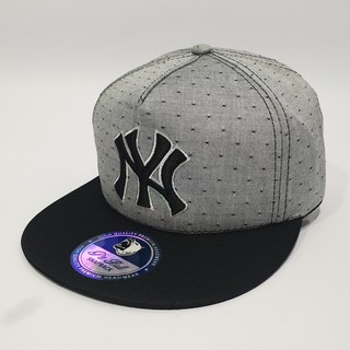 Nón snapback lucky ny màu đục kem