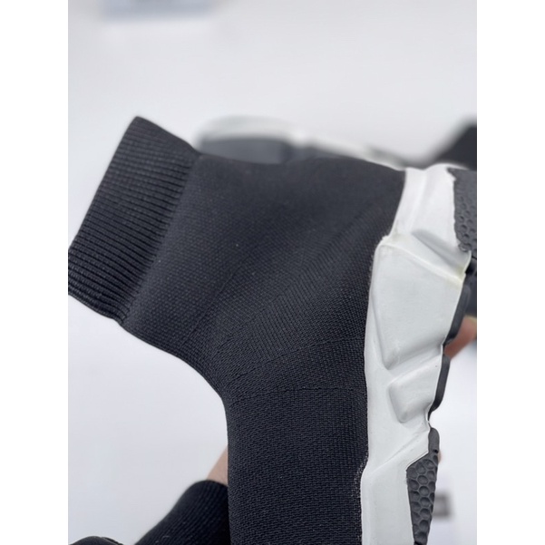 Blenciaga Speed full box kèm phụ kiện.