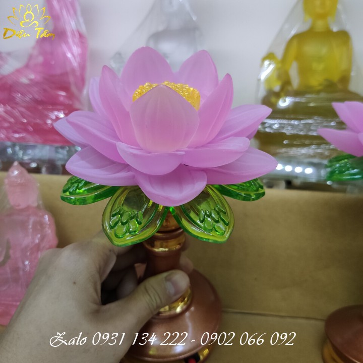 Cặp đèn thờ hoa sen đổi màu cúng phật