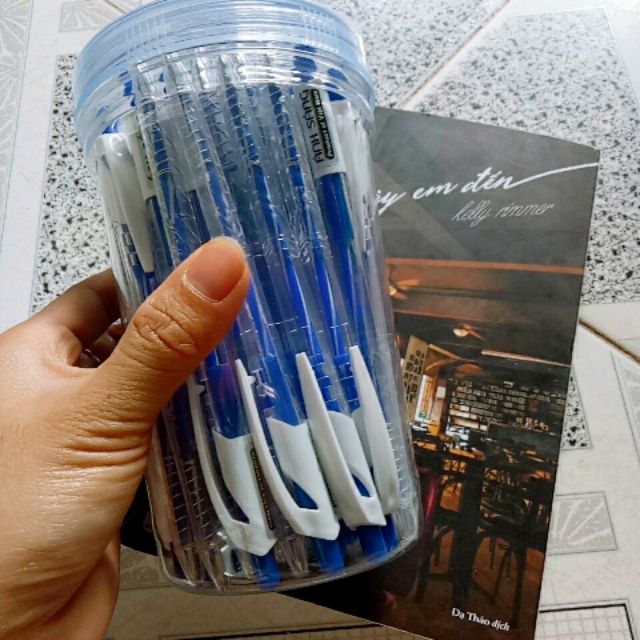 Viết bi ánh sáng lon 50 cây