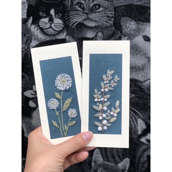 Thiệp giấy vải thêu tay thủ công vintage bày trang trí, bookmark thêu làm tranh mini