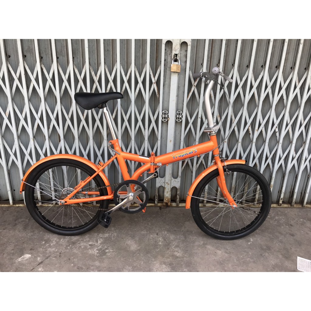 Xe đạp gấp màu cam nổi bật  bánh 20 inch hàng Nhật bãi.