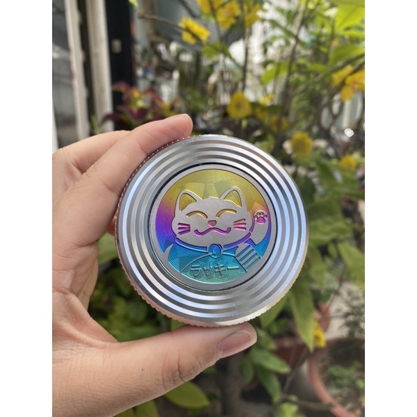 Chụp nắp bình xăng nhôm CNC kèm logo titan