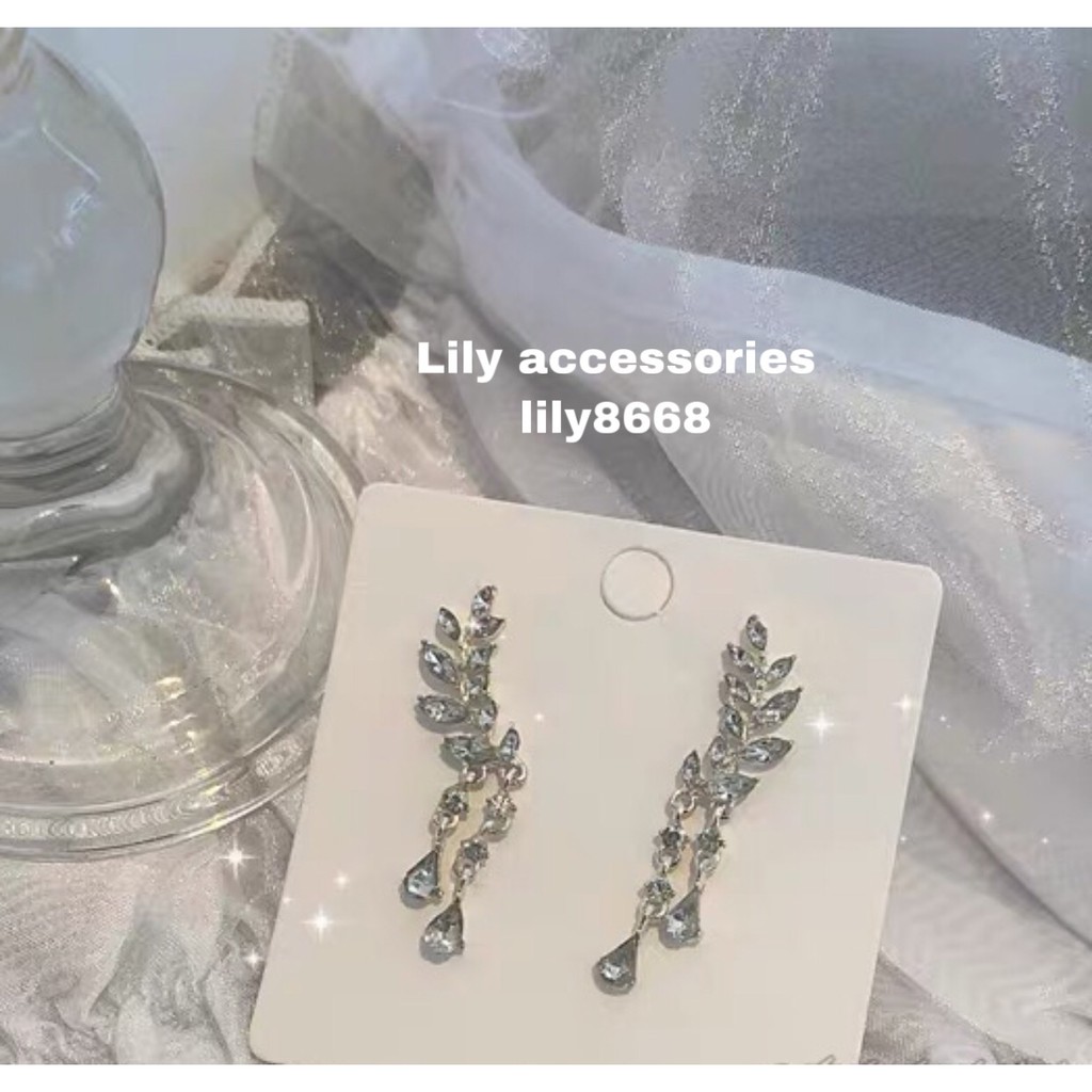 khuyên tai bông tai đính đá kiểu dáng cành lá phong cách