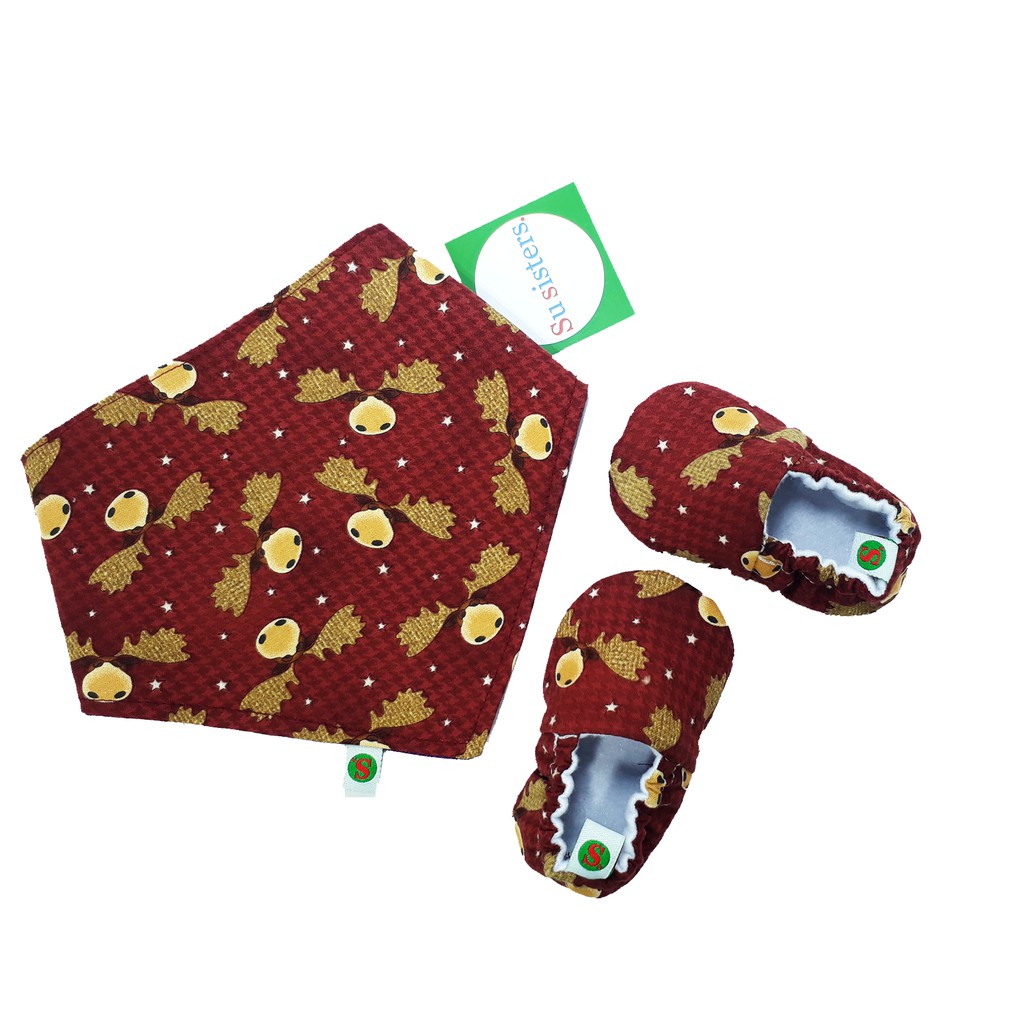 combo giày + khăn yếm tam giác