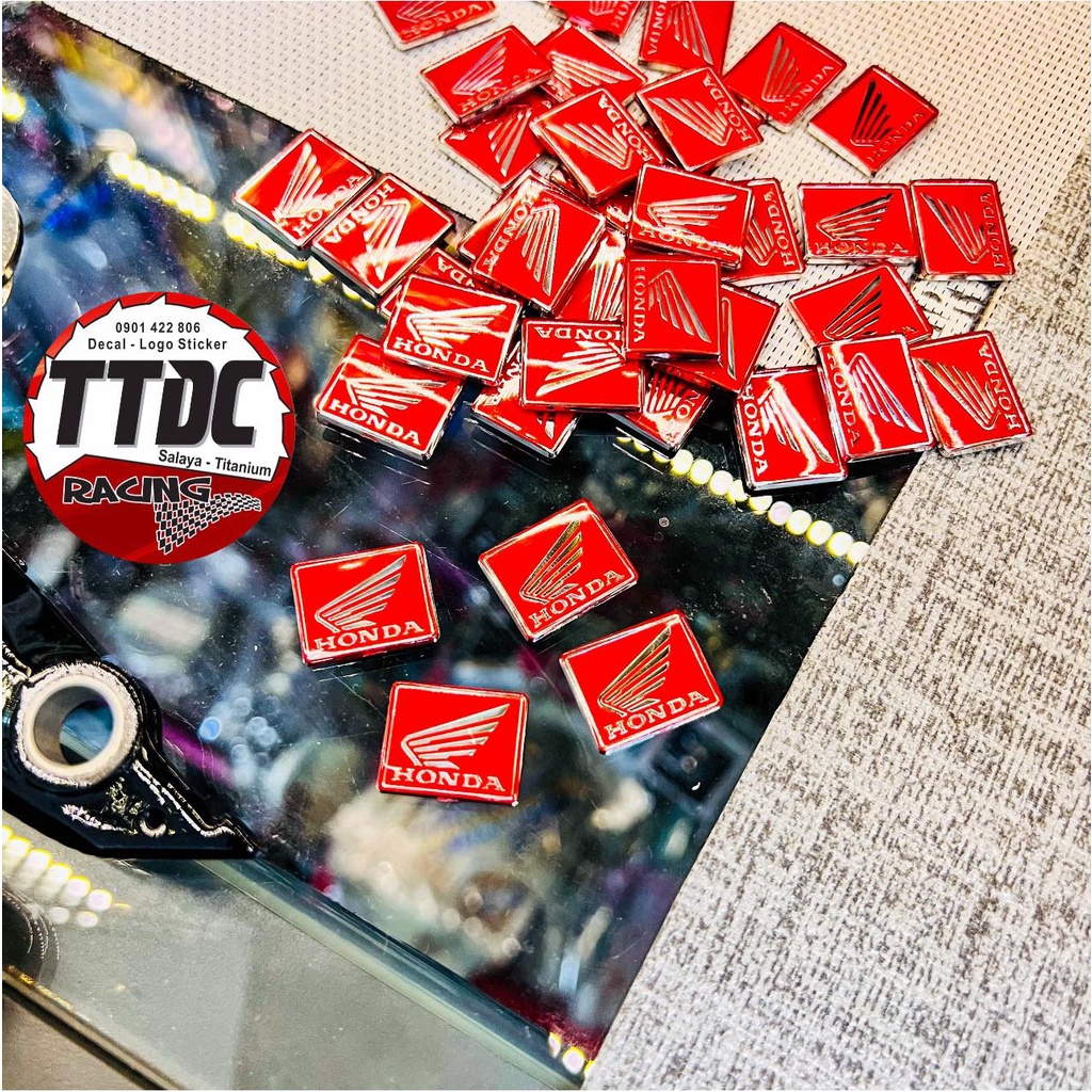 Tem Logo Honda 1:1 màu đỏ gắn mọi dòng xe honda ✌🏻🚗