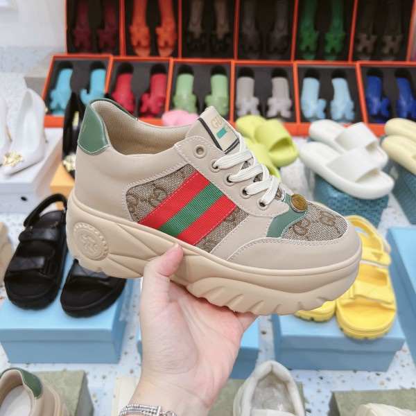 Giày sneaker nâng đế 7cm phối màu
