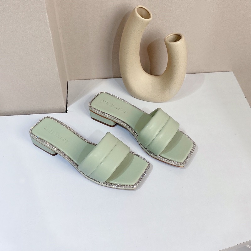 GUỐC QUAI NGANG VIỀN ĐÁ