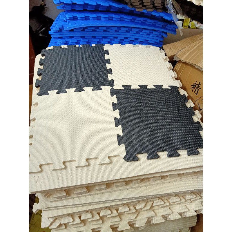 Combo 3 tấm thảm ko mùi VNXK 31x31 nhiều màu