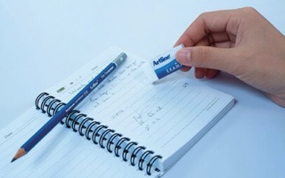 Gôm tẩy bút chì EER-8 ( loại nhỏ) siêu sạch Artline