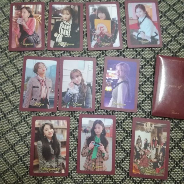Set pre đỏ The Year Of Yes TWICE