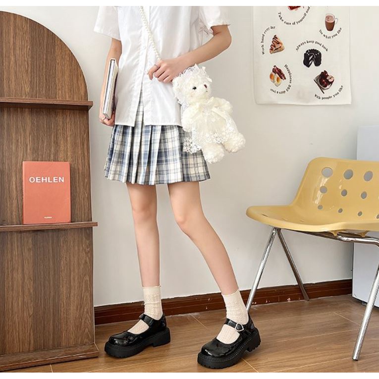 Giầy đế dày mũi tròn màu trơn phối viền xinh xắn cùng quai ngang trái tim phong cách Anh Quốc cho nữ - G62