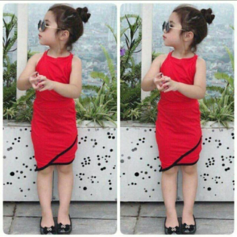 Đầm body bé gái