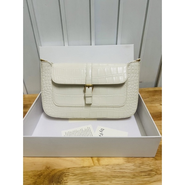 Túi màu trắng full hộp🥰🥰🥰🥰😘😘