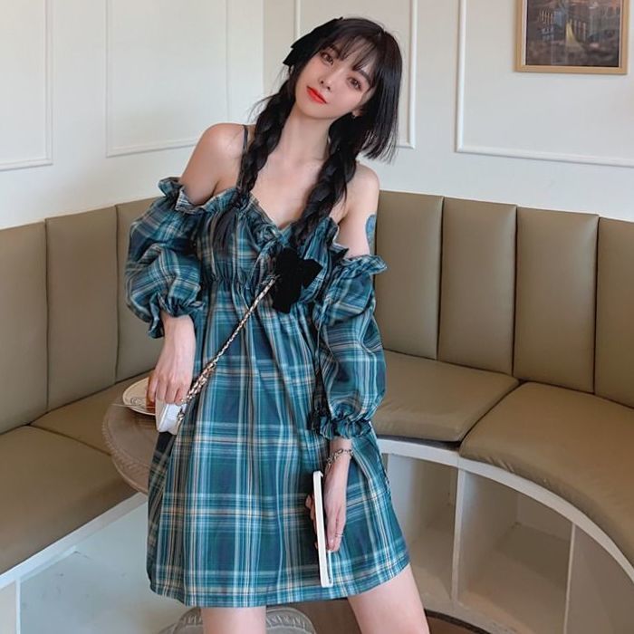 Đầm Xòe Trễ Vai Kẻ Sọc Caro Xinh Xắn Cho Nữ