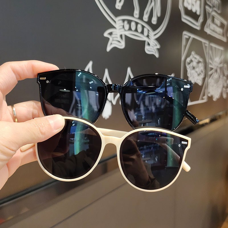 MẮT KÍNH THỜI TRANG HOT HIT 305 2 MÀU ĐEN TRẮNG PHONG CÁCH HÀN QUỐC