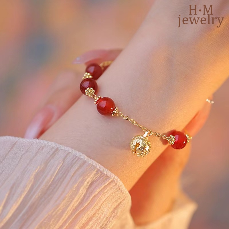 Vòng Tay Mã Não Đỏ Sang Trọng