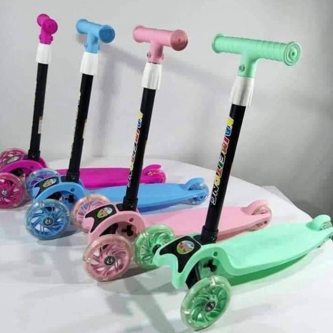 Xe scooter cho bé, xe trượt scooter trẻ em 3 bánh gấp gọn có đèn phát sáng Bỉm coco