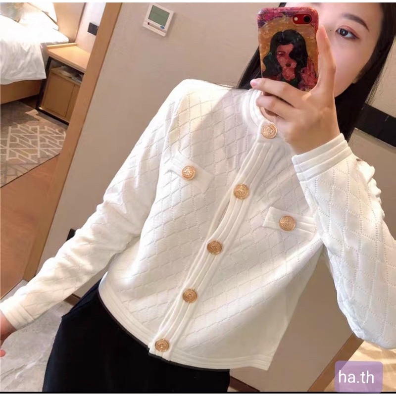 áo len dài tay cúc đồng phối ngực sang chảnh