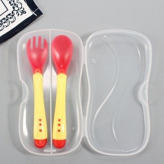 Muỗng và nĩa cách nhiệt bằng silicon cho trẻ ăn dặm