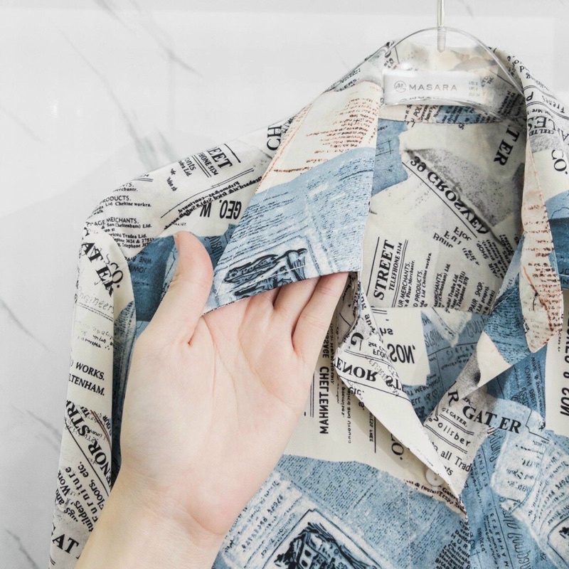 Áo sơ mi nữ lụa dài tay cao cấp công sở họa tiết tờ báo chữ, áo sơ mi họa tiết thiết kế MQ Boutique