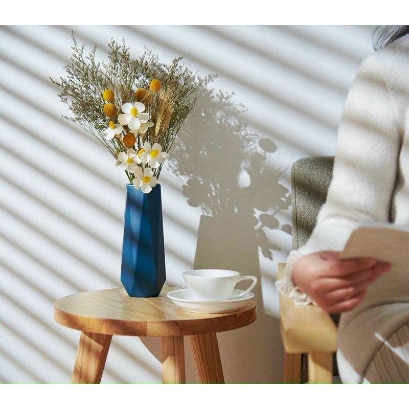 Lọ Cắm Hoa Trang Trí Nhà Cửa Chất Liệu Nhựa Cao Cấp Chống Chịu Lực Cao Phù Hợp Vơi Mọi Gia Đình