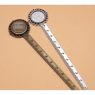 Bookmark kim loại mặt thủy tinh