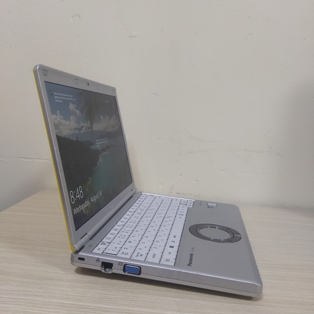 Laptop Panasonic CF-SZ5/ MÀN HÌNH NHỎ/ NHẸ/ PIN TRÂU