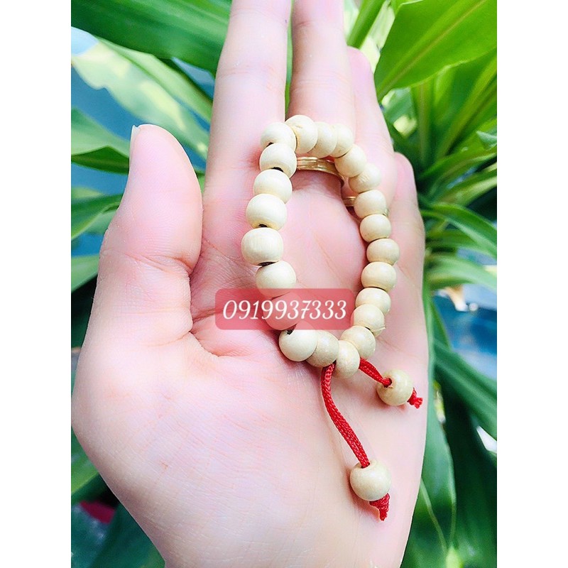 Vòng gỗ dâu cho bé